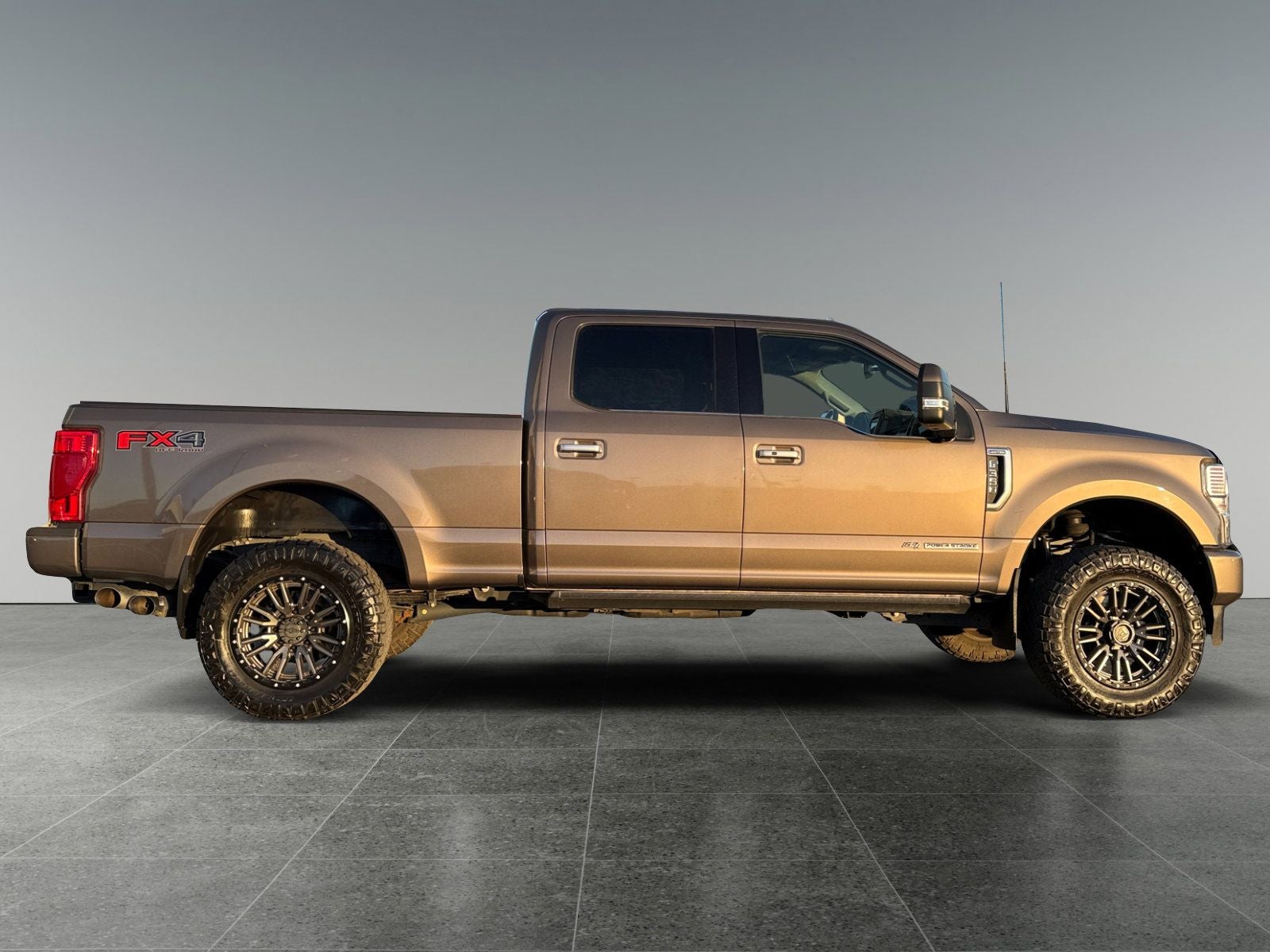2022 Ford F-350SD Limited