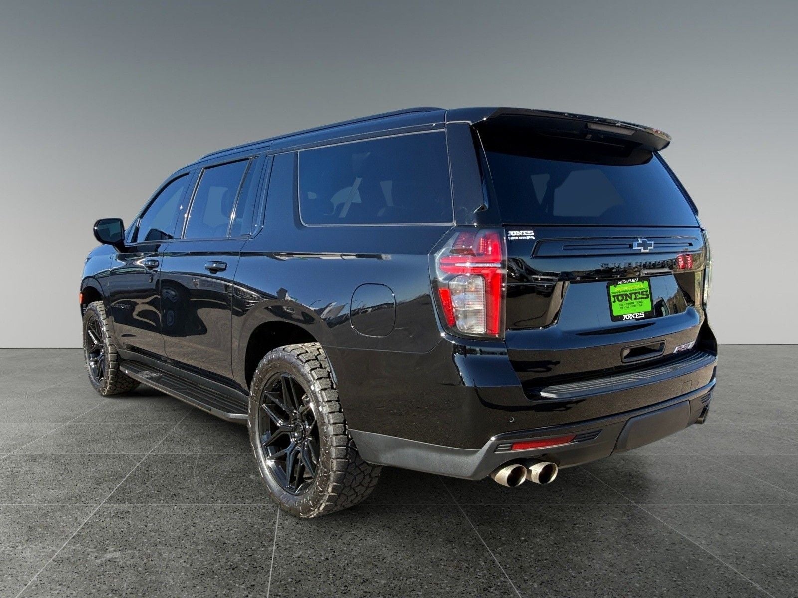 2024 Chevrolet Suburban RST