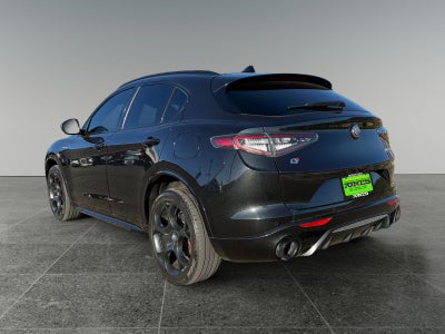 2025 Alfa Romeo Stelvio Base