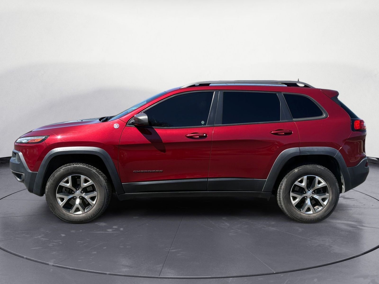 Used 2017 Jeep Cherokee Trailhawk with VIN 1C4PJMBS6HW655578 for sale in Casa Grande, AZ