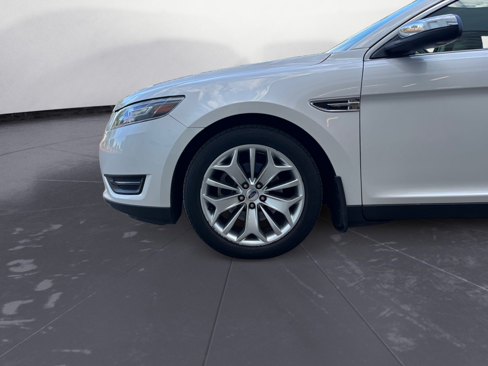 2016 Ford Taurus Limited