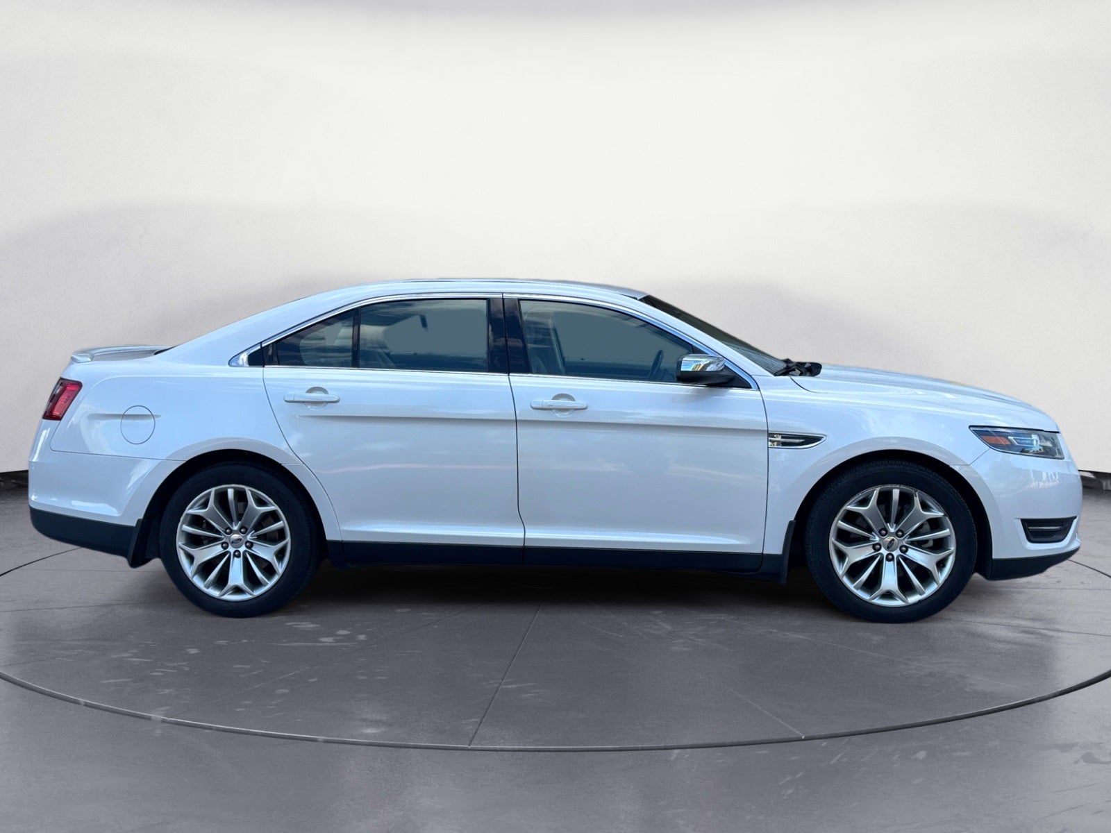 2016 Ford Taurus Limited