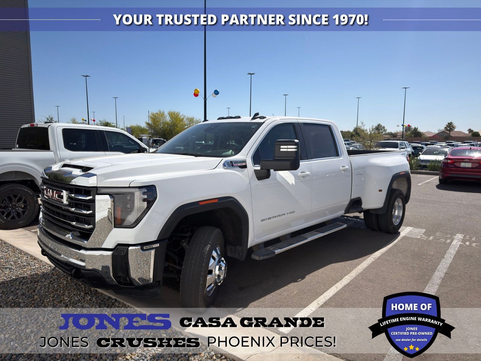 2025 GMC Sierra 4WD Crew Cab Long Box DRW SLE's photo