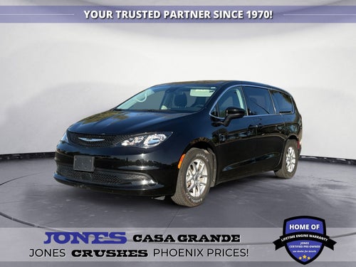 2024 Chrysler Voyager LX