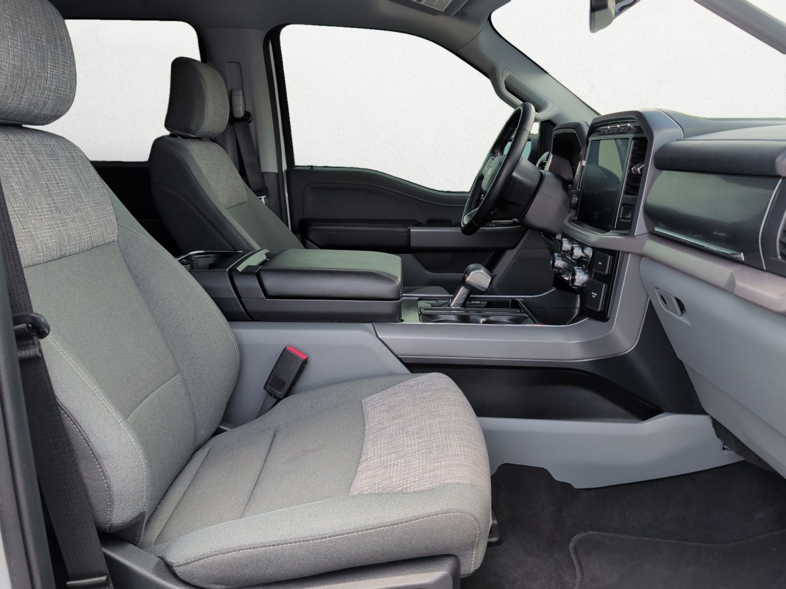 2023 Ford F-150 Lightning XLT