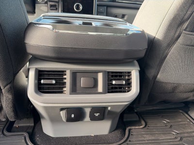 2024 Ford F-150 Lightning Flash