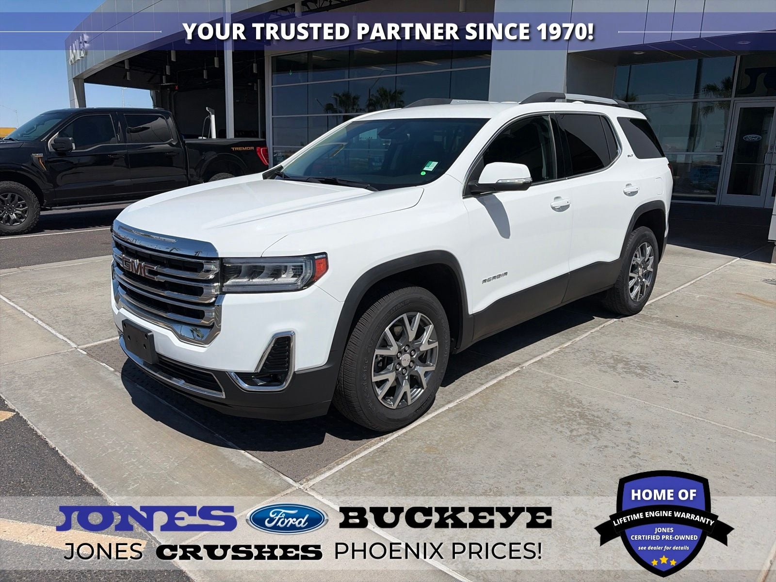 2023 GMC Acadia SLT