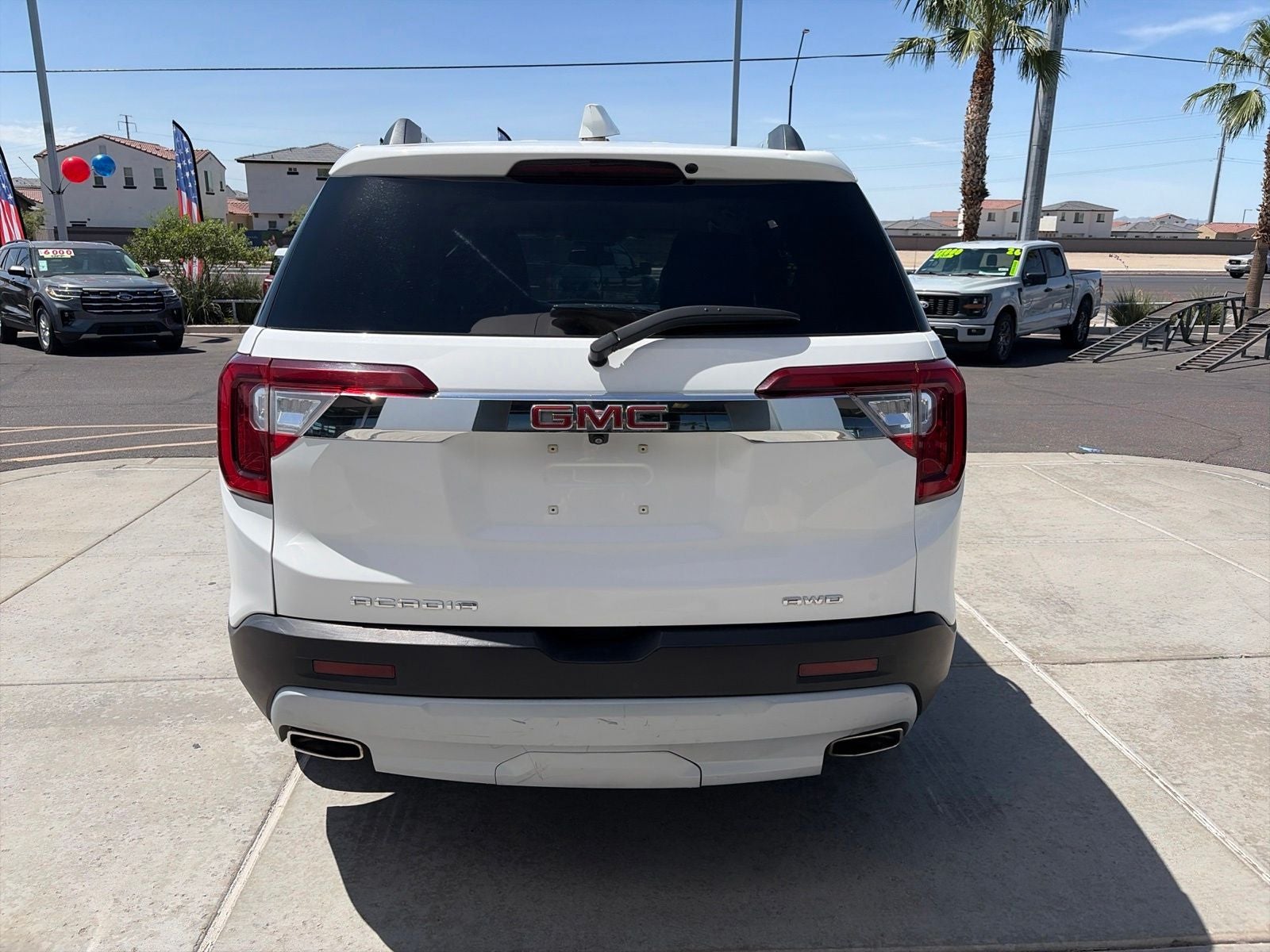 2023 GMC Acadia SLT