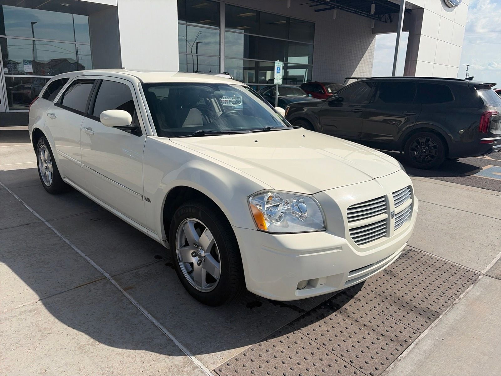 2005 Dodge Magnum SXT