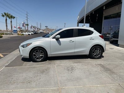 2020 Toyota Yaris LE