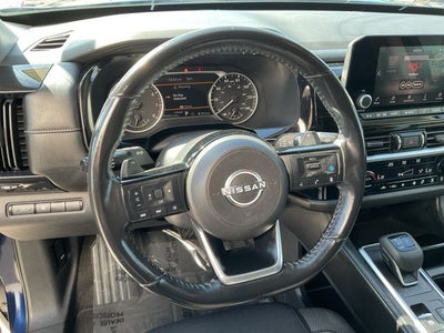 2022 Nissan Pathfinder SV