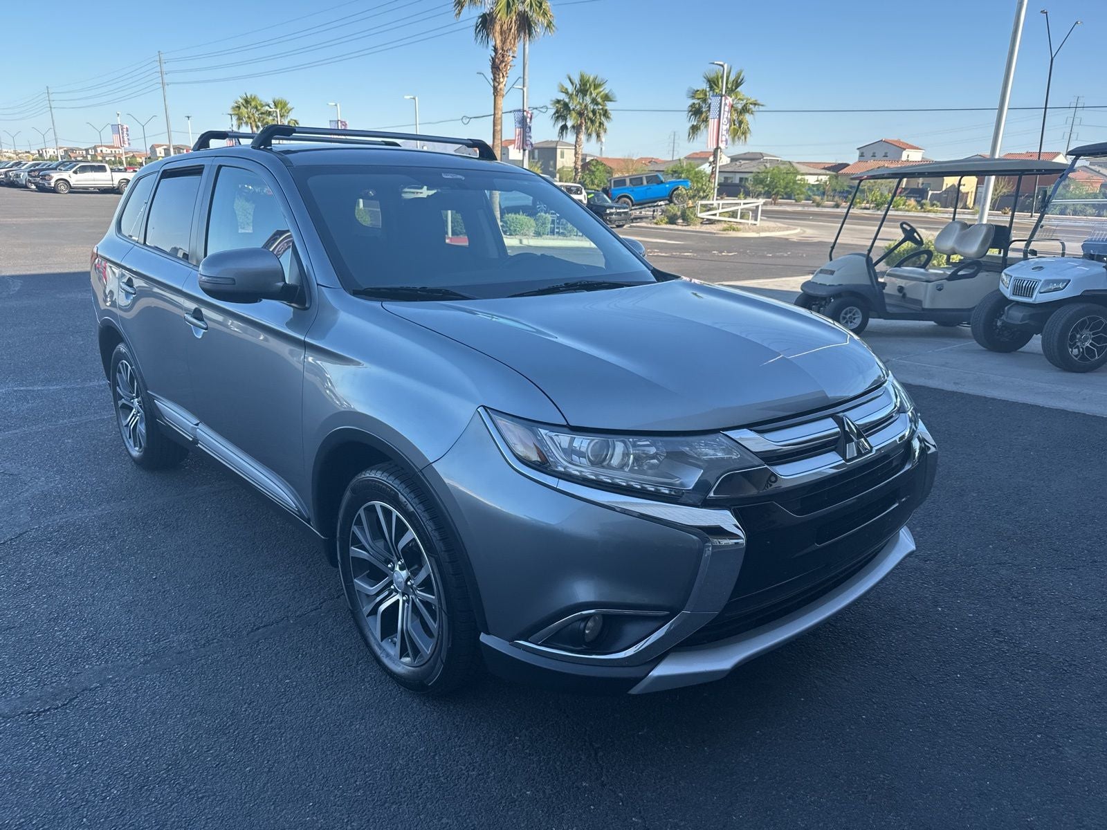 2016 Mitsubishi Outlander Base