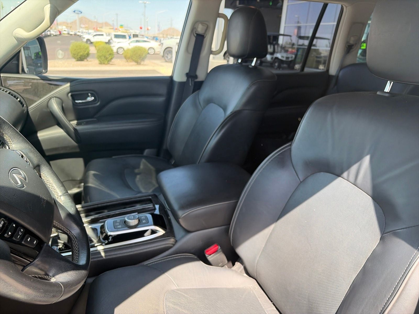 2022 INFINITI QX80 LUXE