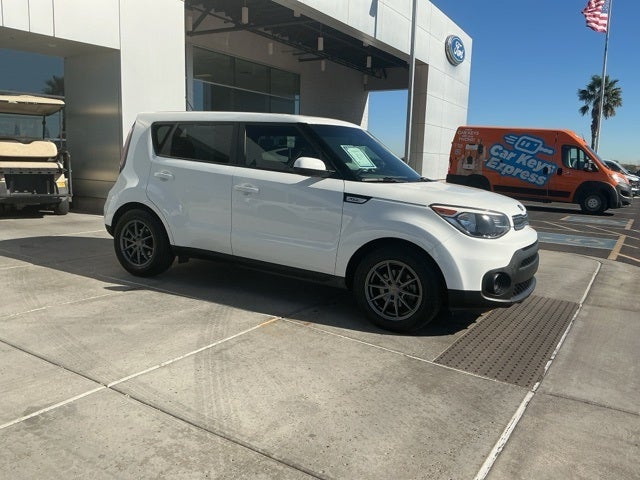 2017 Kia Soul Base