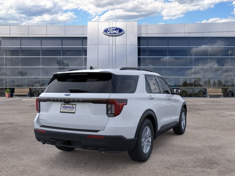 2026 Ford Explorer XLT