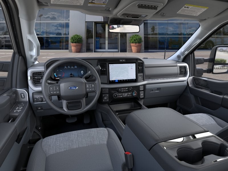 2026 Ford Super Duty F-350 SRW XLT
