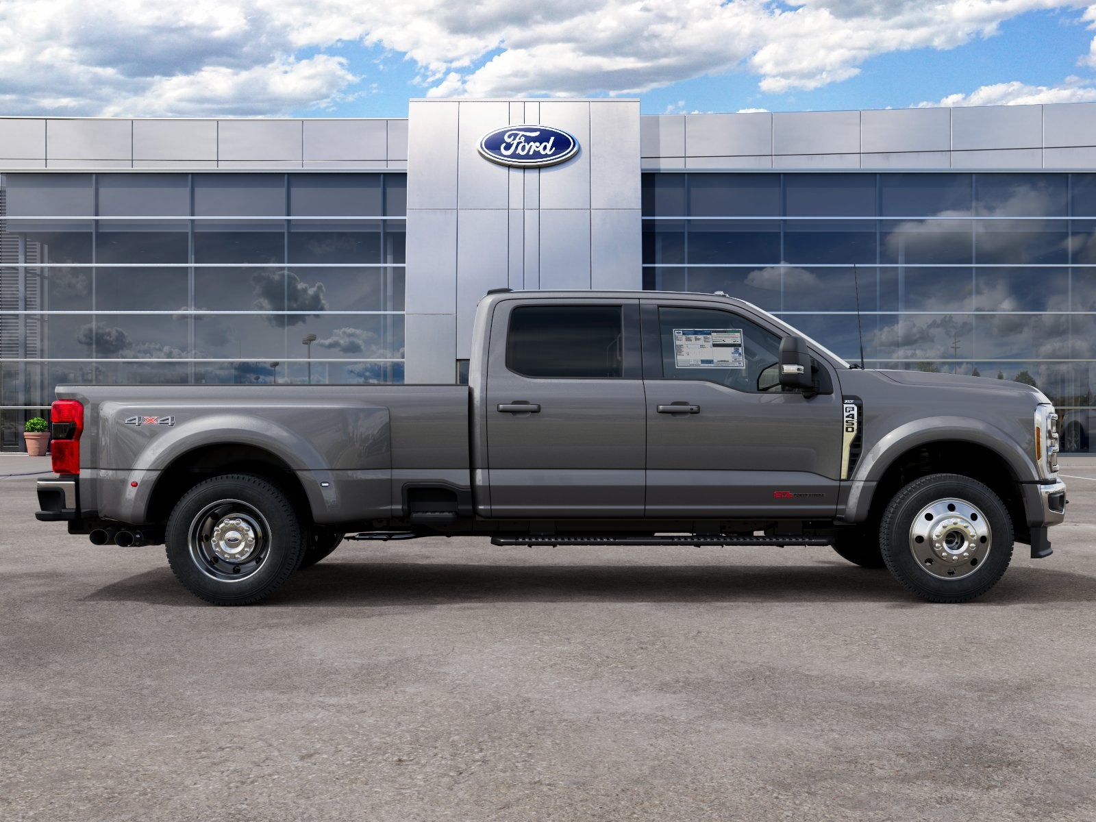 2027 Ford F-450SD XLT DRW
