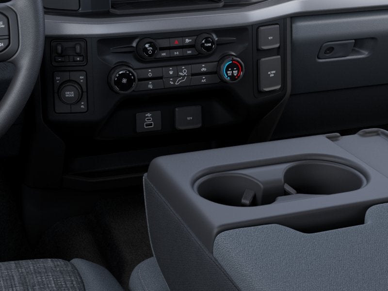 2027 Ford Super Duty F-450® XLT