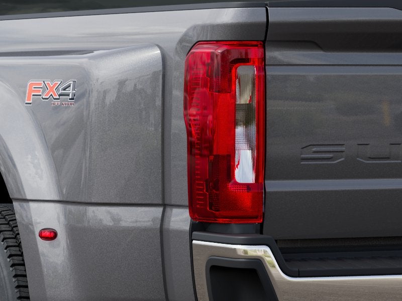 2027 Ford Super Duty F-450® XLT
